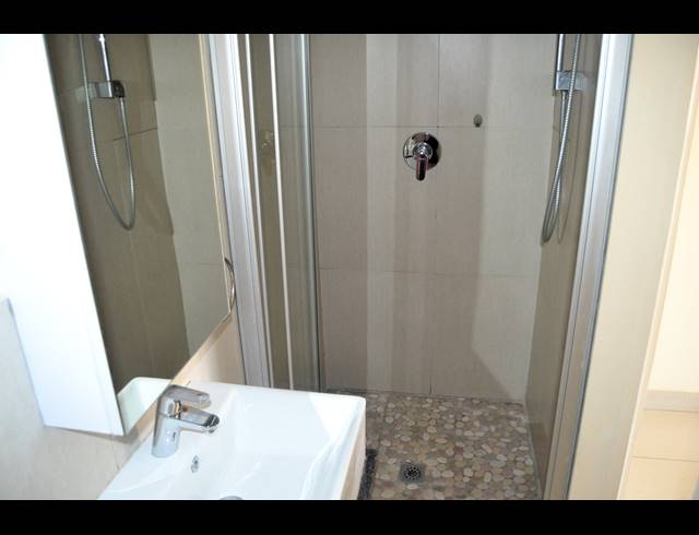 2 BEDROOM APARTMENT TO LET IN STRAND NORTH